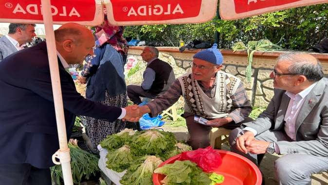 Milletvekili Işık, Kandıra’da vatandaşlarla kucaklaştı