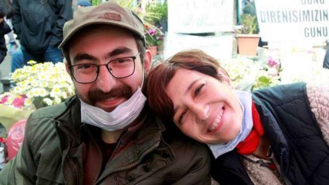 Nuriye Gülmen ve Semih Özakça açlık grevinin 100’üncü gününde: Kalp yetmezliği başladı