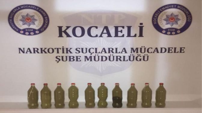 Pet şişeler içerisinde 11,5 kilo esrar ele geçirildi