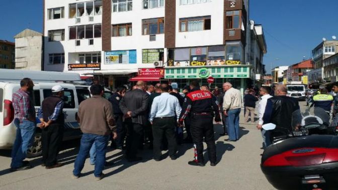 Polise kafa atan taksi şoförü tutuklandı