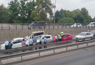 Seka Tüneli’nde kaza: 5 araç birbirine girdi