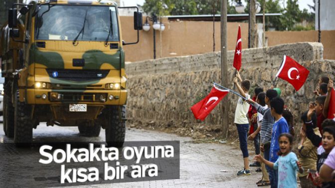 Sınırda askere sevgi seli