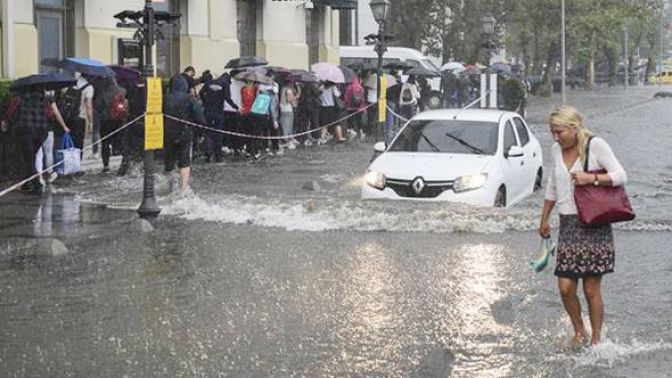 Son dakika... Meteorolojiden İstanbul için sağanak uyarısı