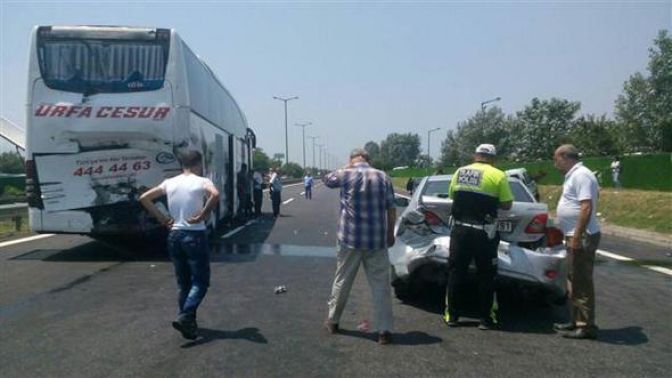 TEMde zincirleme kaza! Çok sayıda yaralı var