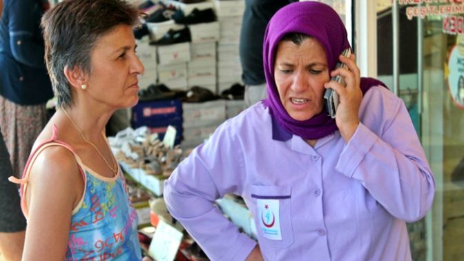 Temizlik İşçisi Kadına Kızının Bilgileri FETÖde Diyen Dolandırıcıların Oyununu Kuyumcu Bozdu