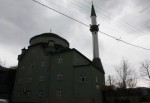 Balaban Orta Mahalle Camii'nin artık bir minaresi var