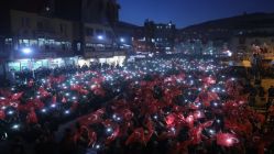 Başbakan Yıldırım'a Hakkari'de yoğun ilgi