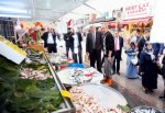 Başkanlardan İstiklal Caddesi’nde esnaf turu