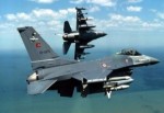 Bu kez Yunan deniyor! F-16'lara taciz