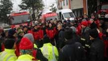 Deprem bölgesine ekipler gitmeye devam ediyor