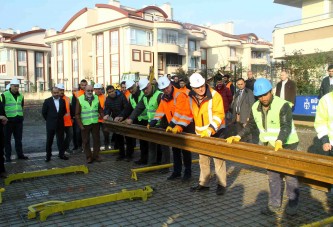 Tramvay hattının ilk rayları monte edildi