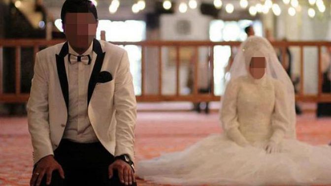 Türkiyenin tartıştığı konuda hükümetten çok önemli açıklama: Camide nikah kıyılacak mı?