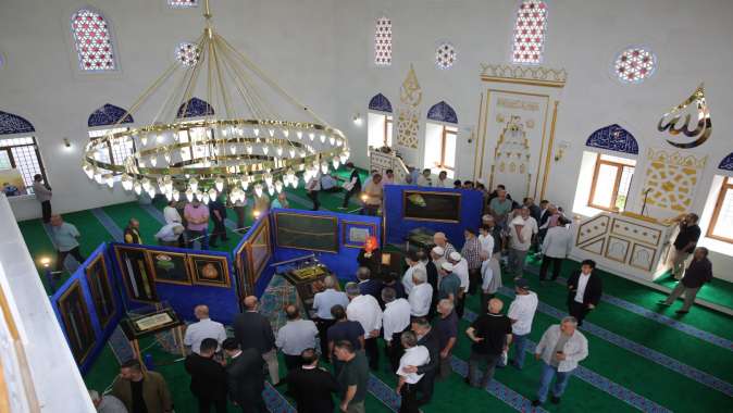 Ümmet Camii dualarla açıldı