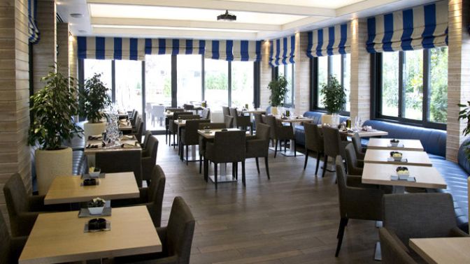 Ünlü Tenisçi Djokovic, Sırbistanda Restoran Açtı: Parası Olmayanlara Yemek Bedava