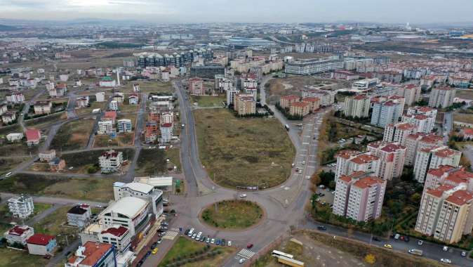 Veysel Karani Caddesi üstyapı çalışmasıyla yenileniyor