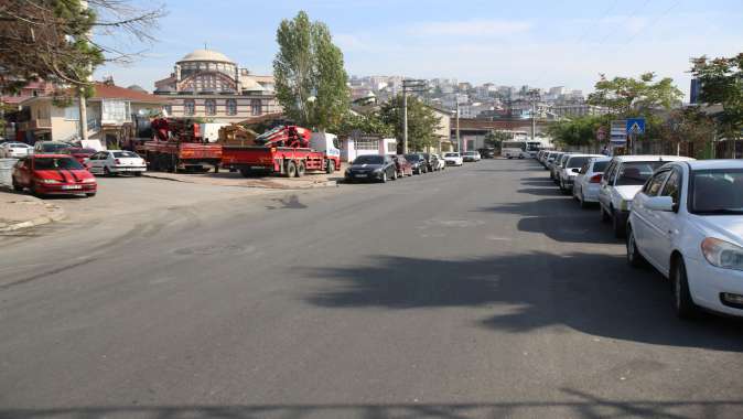 Yoğun kullanılan caddede yol konforu arttırıldı