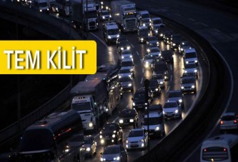 Yol düzenleme çalışması dün gece TEM'i kilitledi