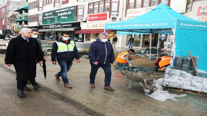 Yürüyüş Yolu’nda yağmura rağmen çadır altında çalışma